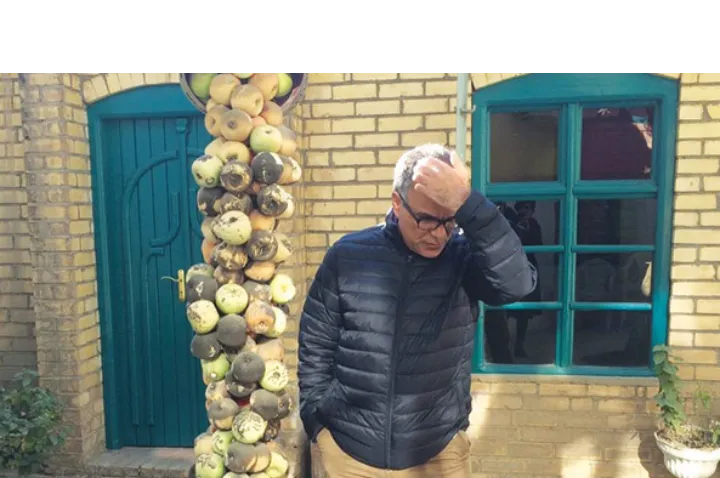 فارسی شکر نیست